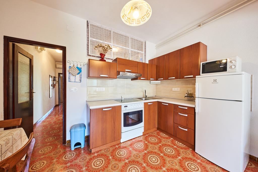 Apartment Erika Umago Esterno foto